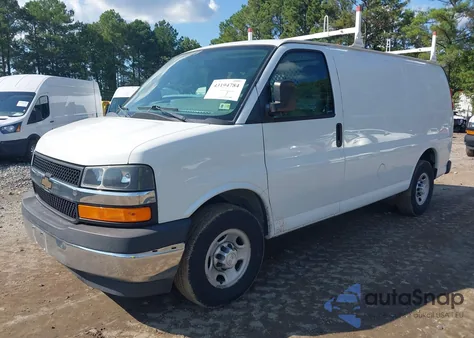 2017 Chevrolet Express 2500 Work Van from USA, damaged, VIN 1GCWGAFF8H1184147